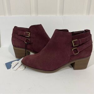 Sonoma NWT Ortholite Sonya Burgundy  Suede Leather Zip Up Ankle Booties Size 8.5